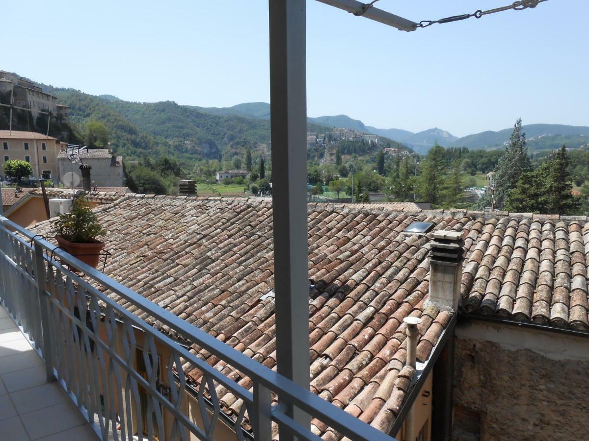 Arrone La Casa Nel Borgoヴィラ エクステリア 写真